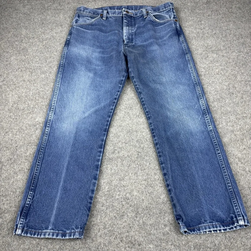 Wrangler Jeans 13MWZ Mens 36x29 (Fits 35x28) Cowboy Cut Western Blue Medium Wash